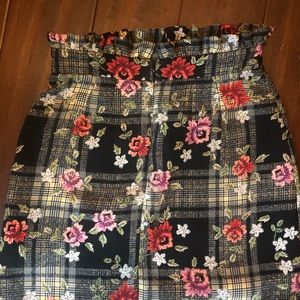 Top shop mini high waisted skirt!